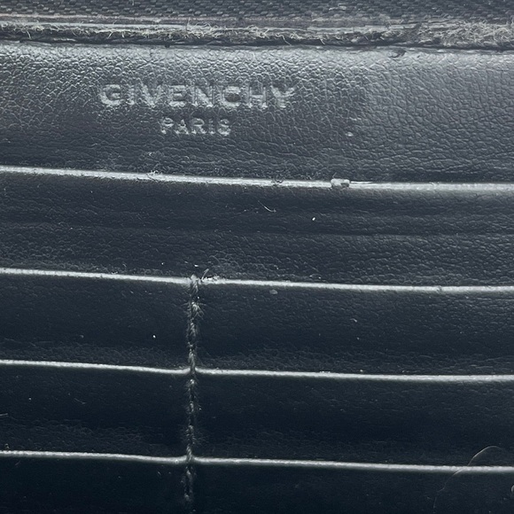 ‼️ Givenchy x BAMBI Disney LIMITED EDITION Collectible Long Zip Around Wallet - Picture 15 of 16